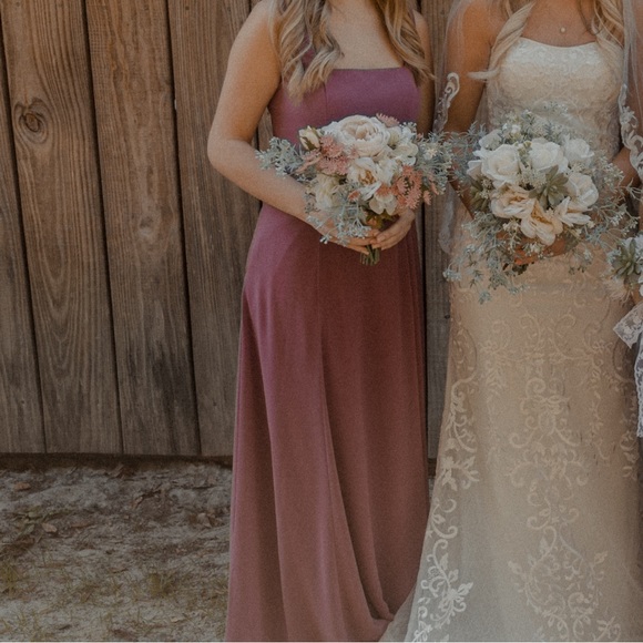 DRESS FOR SELL - Picture 3 of 4